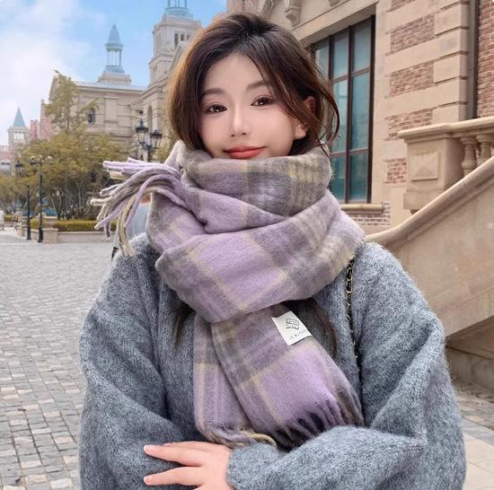 Plaid scarf female Korean atmosphere warm new dry powder autumn and winter Korean version soft fringed shawl