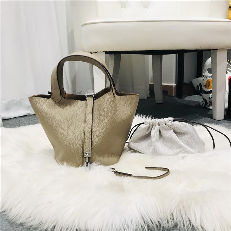 Moda Sepet Çanta Kadın Çantası El Çantası Yeni Rahat Üst Katman İnek Derisi Kova Çanta