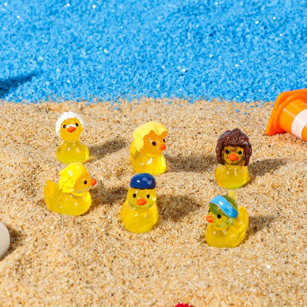 10 / 20PCS Glow In Dark Artist Duck Figurines Luminous High Quality Durable Design Safe for Children Mini Resin Decor Ideal For Valentine Christmas P