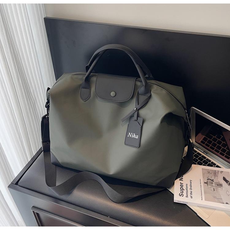 Expandable Lightweight Multi-Purpose Travel & Sports Bag