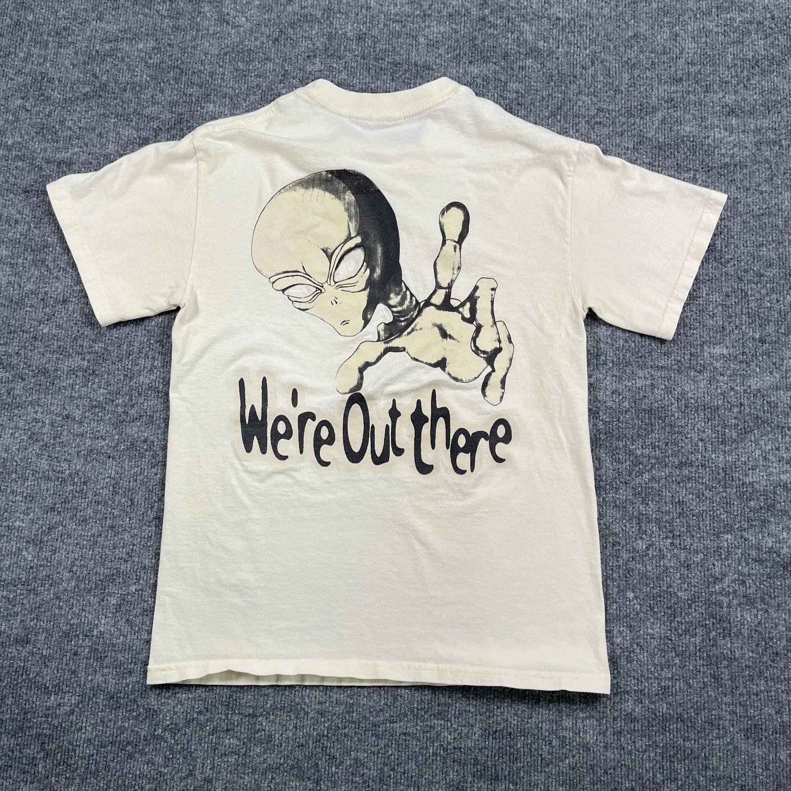 

Vintage 90s We re-Out-Here Alien Shirt Small 18x25 Beige S