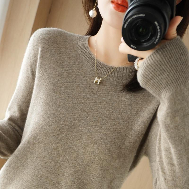 Dámský podzimní pletený svetr - Kulatý výstřih, Dlouhý rukáv, Jednobarevný, Všestranný volný střih