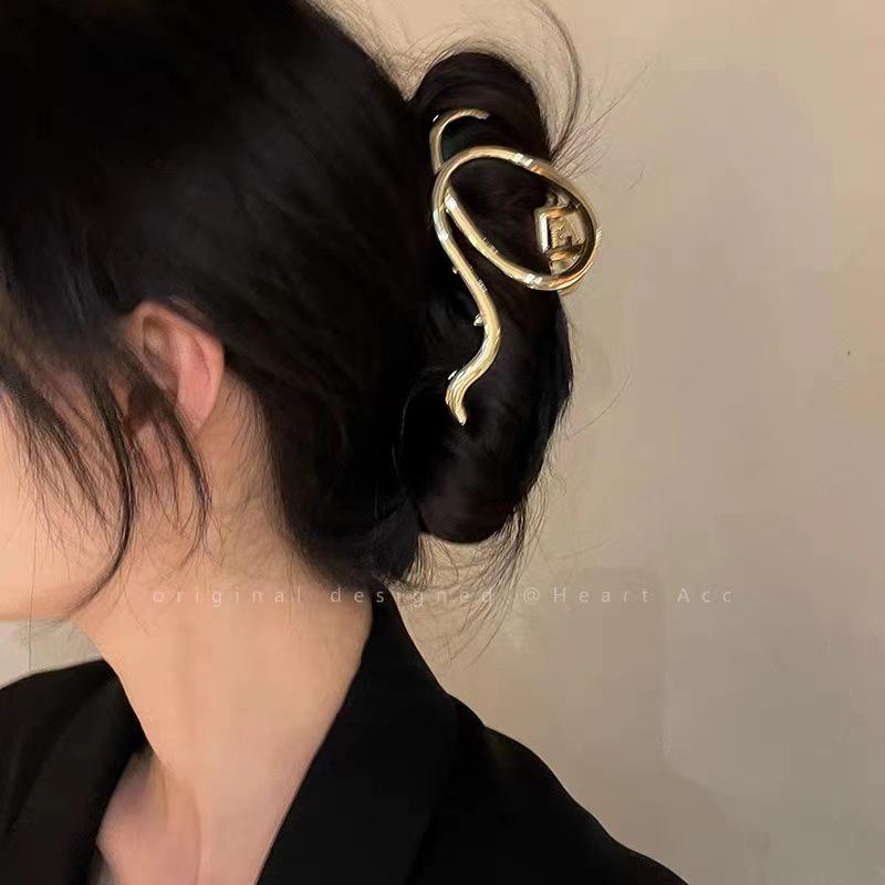 Premium Metal Hair Clip for Women - Large Summer Shark Clip, Unique Design Hairpin