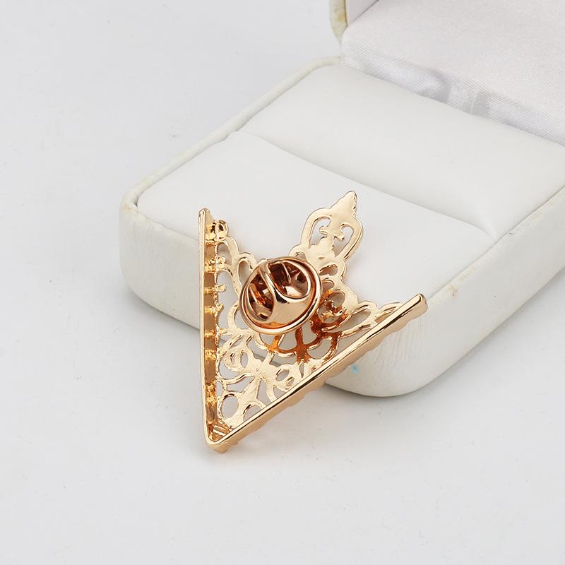 Vintage Floral Triangle Brooch Pin Elegant Hollow Crown Design for Casual Attire & Music Festivals Versatile Accessory