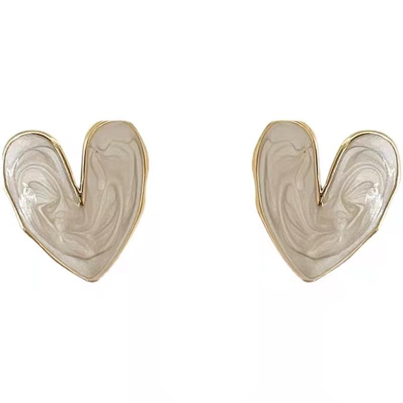 2026 French Retro Heart Stud Earrings for Women Girl Korean Love Drop Glaze Aesthetic Daily Life Minimalist Fashion Jewelry Gift