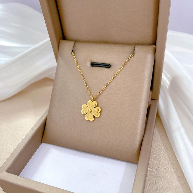 Popular Element Personality Minimalist Wind Furnace Real Gold Necklace Female Collarbone Chain