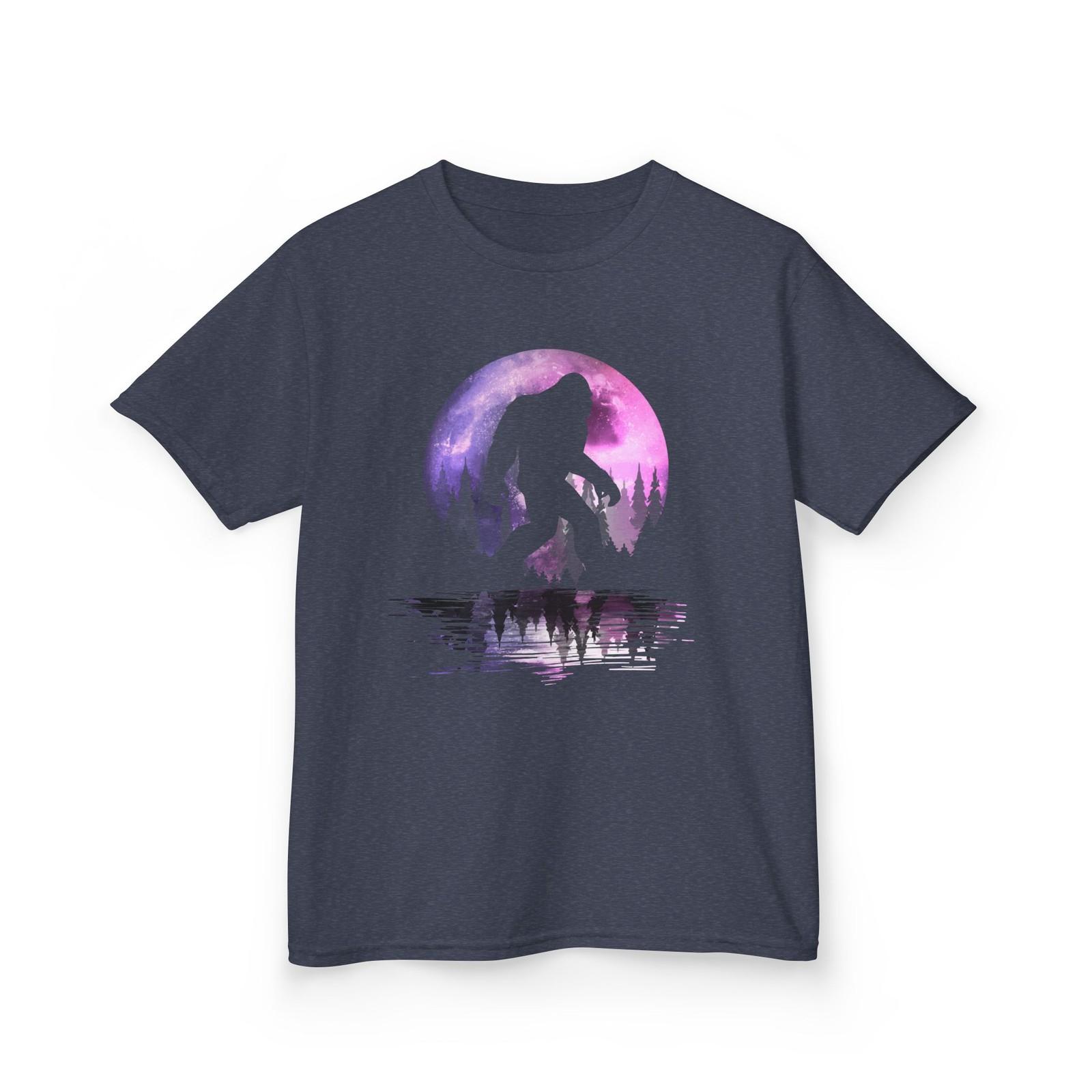 Bigfoot Moon Shirt, Forest Sasquatch Lovers Bigfoot Believers Youth T-Shirt XL