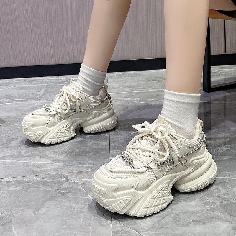 Leicht, klein und erhöhte Füße, lässige Damen-Sportschuhe mit dicker Sohle, neu für Herbst und Winter, schlicht