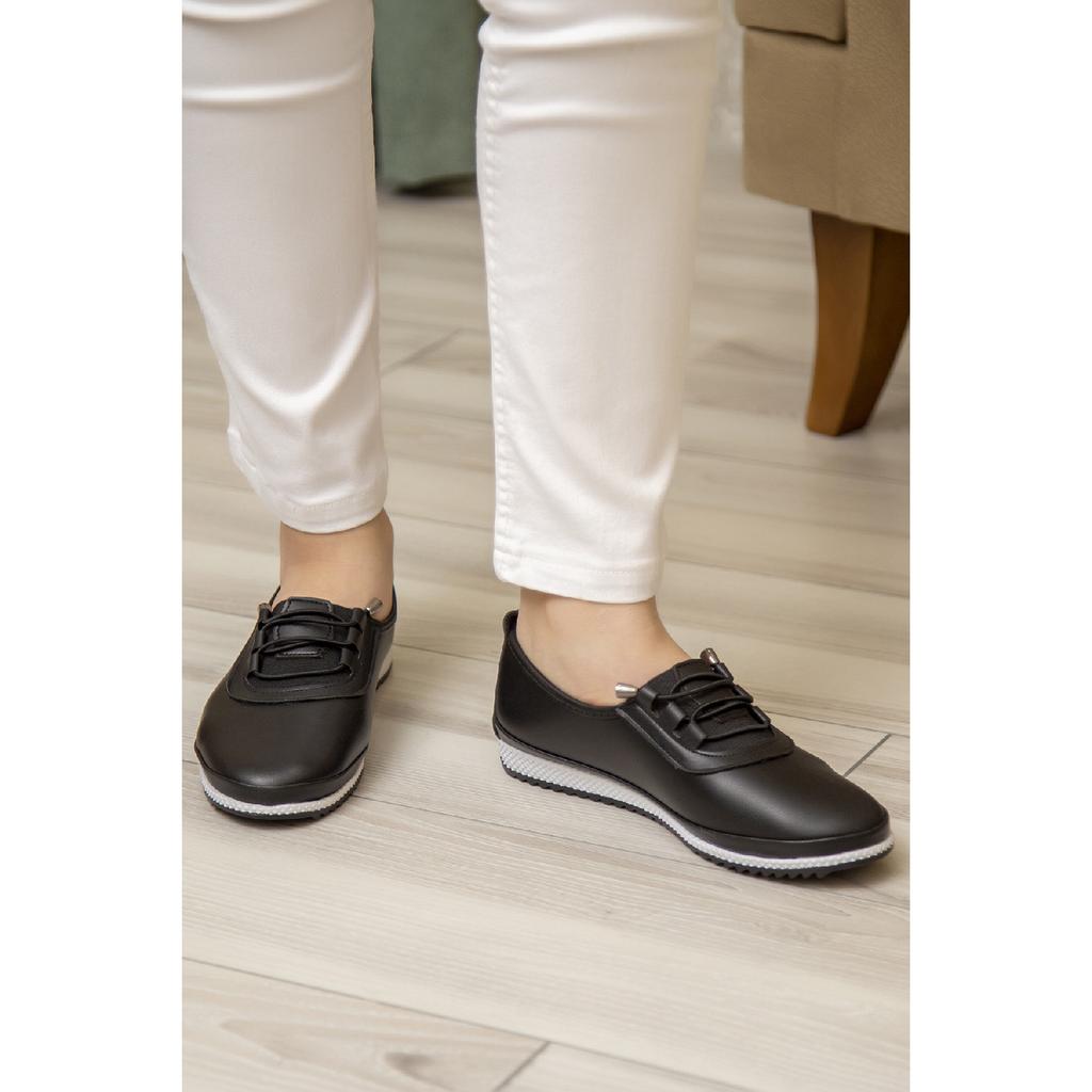 Orthopädische Ballerina-Schuhe aus weicher Haut für Damen mit perforiertem Kordelzug