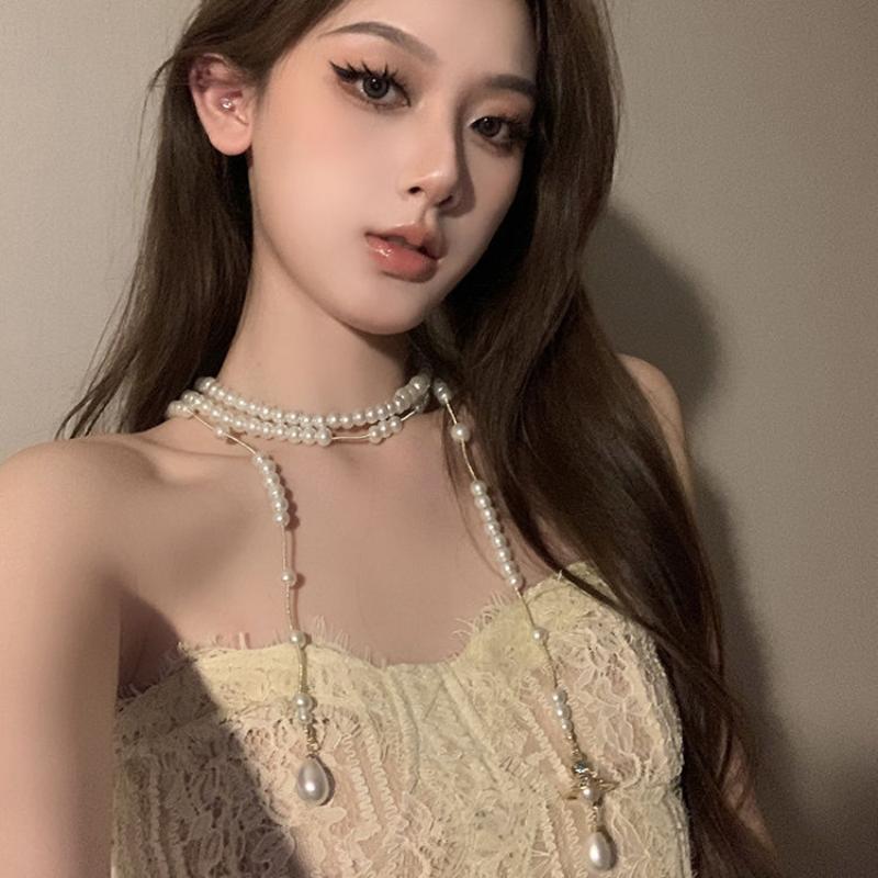 Asymmetric Three-Layer Pearl Sweater Chain Necklace Women'S French Style Multi-Layer High-End Clavicle Necklace