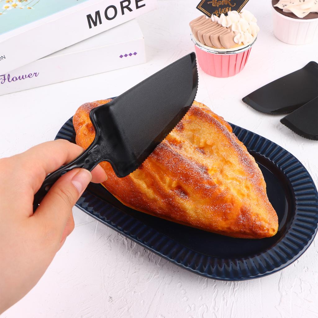 50 PCS Disposable Plastic Cake Cutter and Server Black Cake Plastic Server Cutter Plastic Cake Server Cutting for Pie Tart Cake