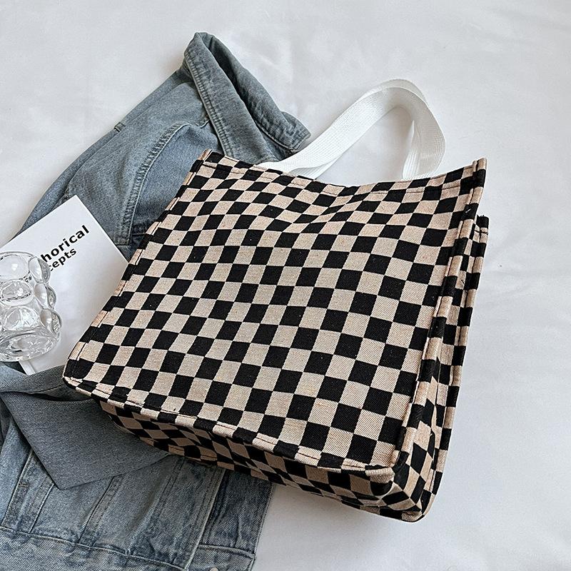 High-value Bag Large Capacity Chess Board Plaid Canvas Shoulder Bag Fashion Commuting Bag Student Class Handbag