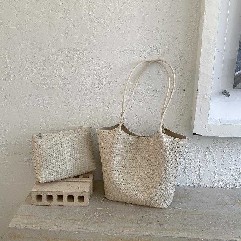 Premium woven tote bag women's large-capacity commuter shoulder bag new casual trendy simple handbag