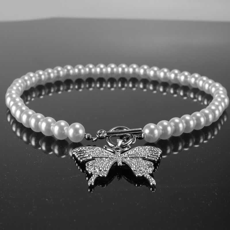 Europäischer und amerikanischer Schmuck Kreative Persönlichkeit Diamant Großer Schmetterling Anhänger Weibliche Mode Imitation Perlenkette