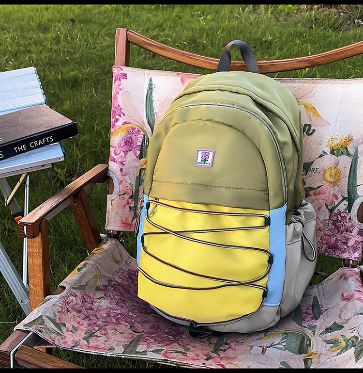 

Large capacity backpack female casual versatile junior high school high school student schoolbag trend lightweight travel backpack