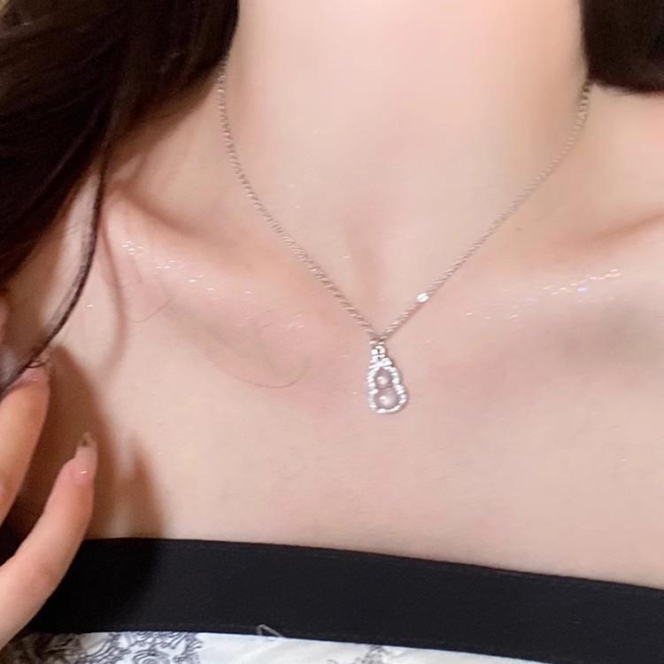 Ice White Agate Gourd Necklace with Bow Tie Pendant - Women's Lightweight Choker and Sweater Chain