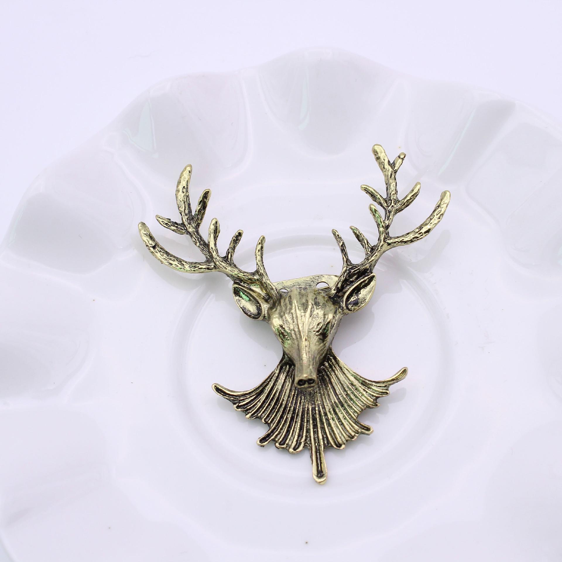 Retro Horned Deer & Magpie Brooch - Christmas Elk & Small Deer Design бронзовый