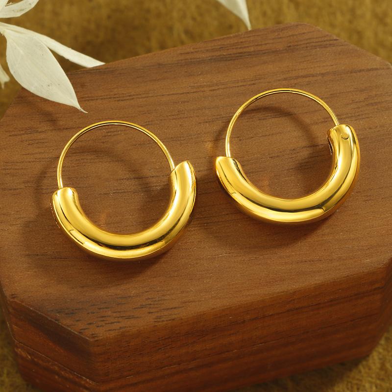 Stainless Steel Simple U-shaped Ear Buckle Exquisite and Versatile Charm Earrings for Women Will Not Fade