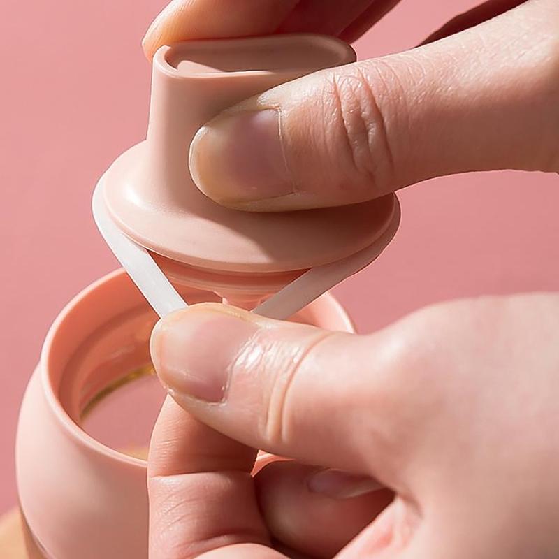 Transparent Kitchen Supplies Glass Spice Jar For Salt Sugar Pepper Powder With Spoon Plastic Seasoning Bottle Salt Storage Box