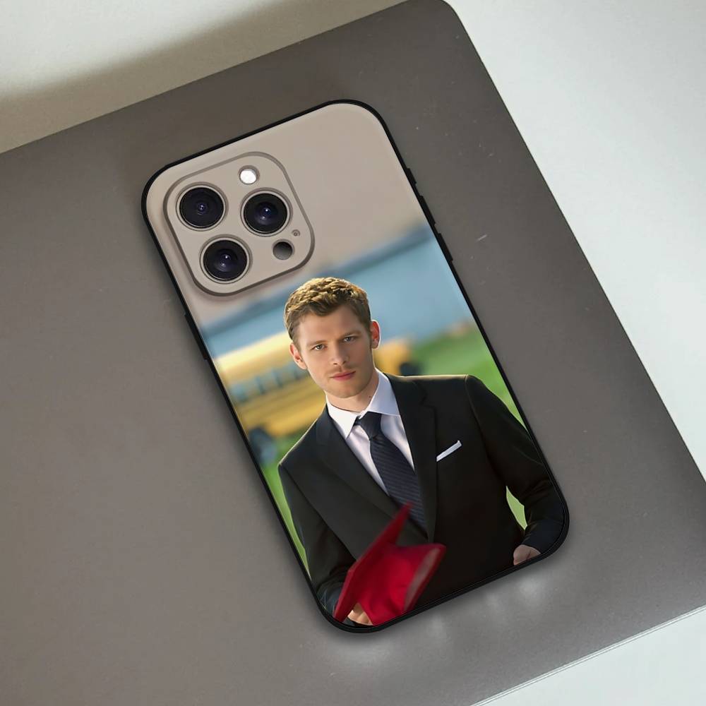 Klaus Mikaelson The V-Vampire D-Diaries Phone Case Phone Case For IPhone 17 16 15 14 13 12 11 X XR XS Plus Pro Max Mini Soft Bla