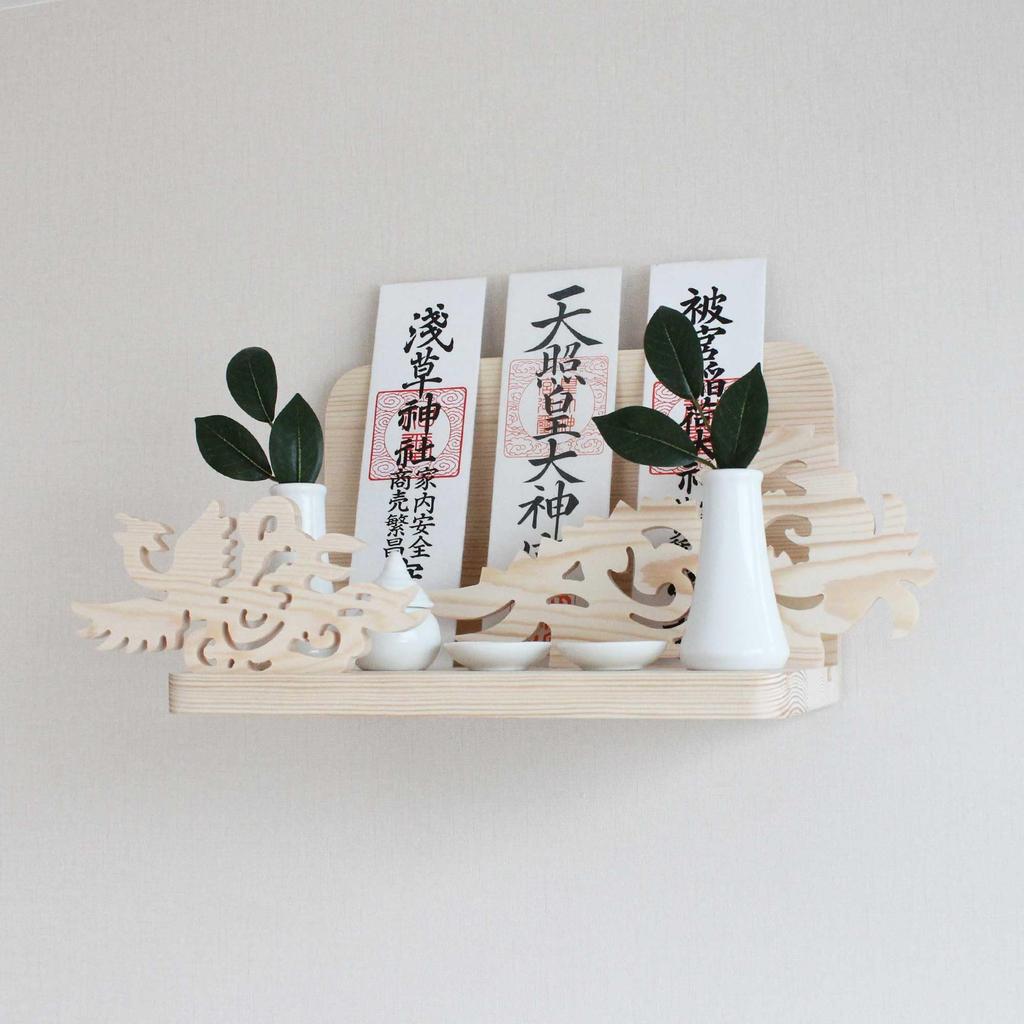 Shinto Altar, Amulet Stand, Wall-mounted, with Relief Carvings of Phoenix, Dragon, Auspicious Clouds, and Ancestral Shrines, One- or Three-shrine Styl