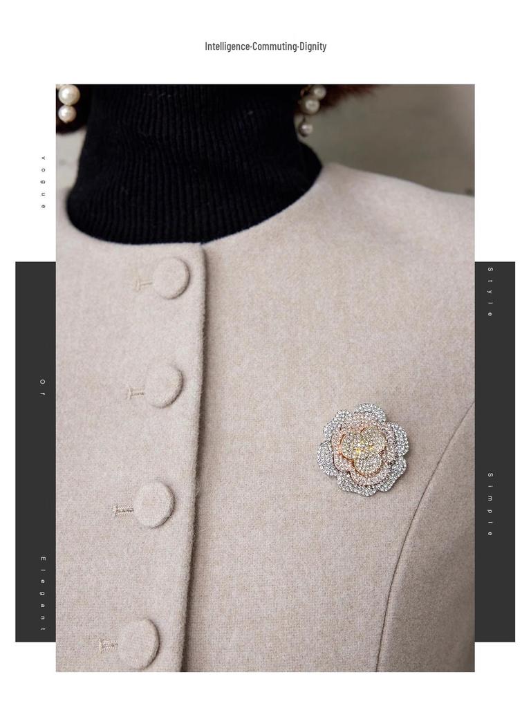 Oatmeal Round Neck Suit Set: Autumn/Winter 2024 Professional Midi Skirt Two-Piece with Goddess Vibe.