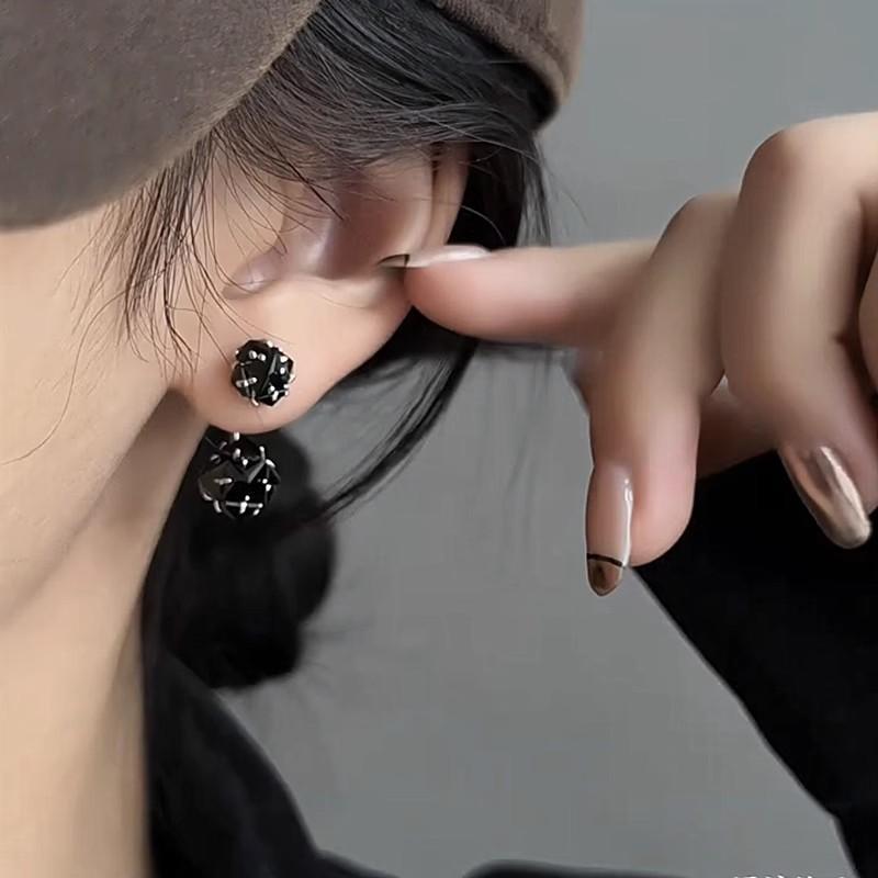 Black Zircon Two-Way Wear 925 Needle Earrings - Niche Design, High-End Feel