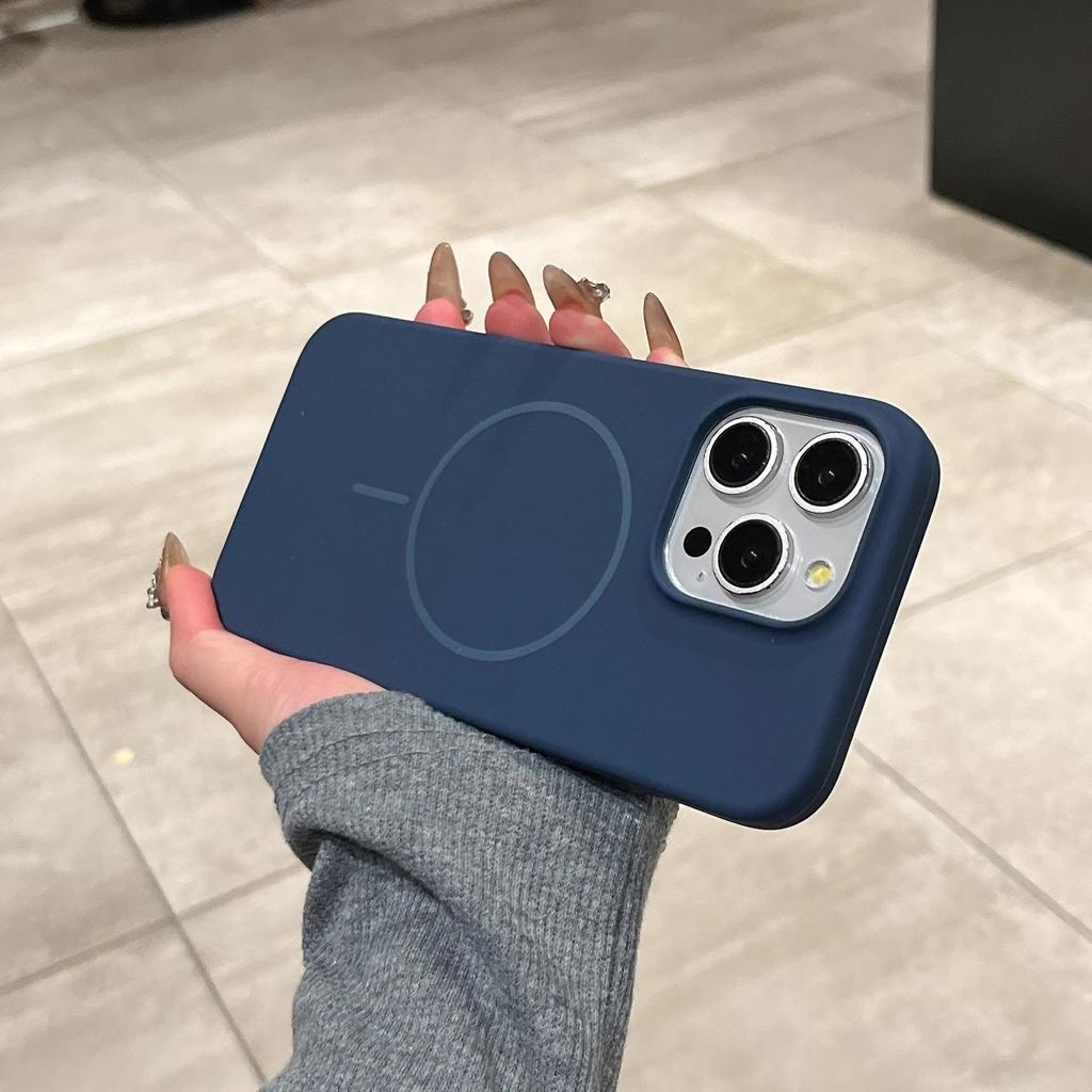 Applicable To IPhone17proMax Liquid Silicone Magnetic Suction Phone Case Apple 16 Advanced Sense Anti Fall 15 Protective Case