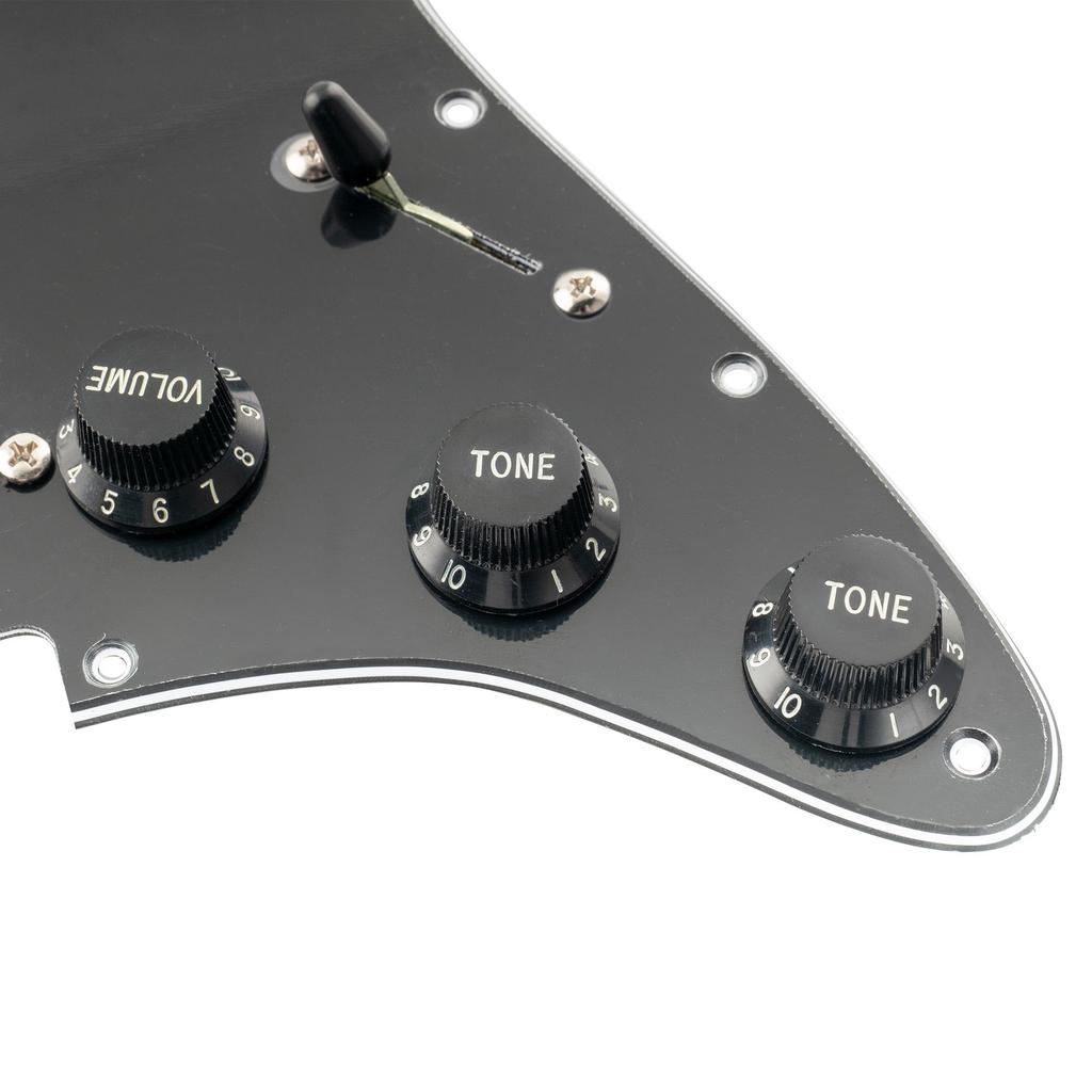 Musiclily Pro SSS Stratocaster Wired Pickguard for Stratocaster Electric Guitars with Artec Staggered Alnico 5 Single Coil Black 3P Pickups,