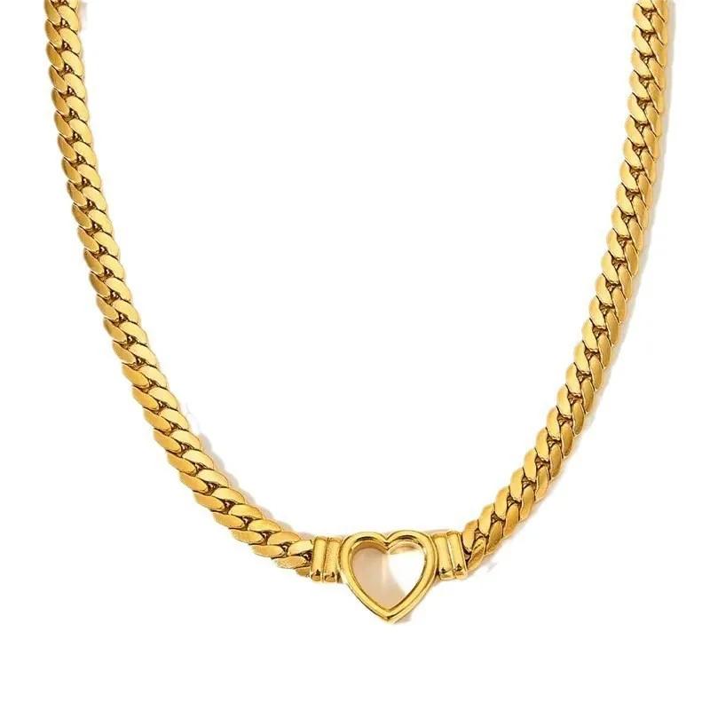 Luxury Hollow Heart Gold Color Stainless Steel Pendant Necklaces for Women Personality Wedding Bride Collar Jewelry Colorfast