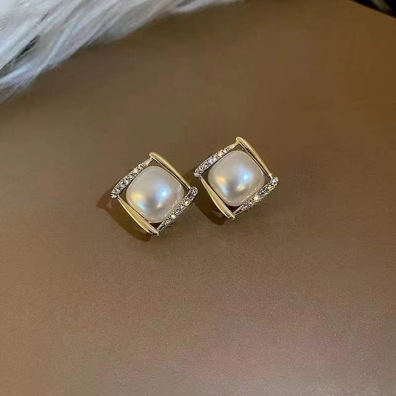 Noblewoman Double-Layer Rhinestone Square Diamond Stud Earrings - 2025 Autumn/Winter Collection