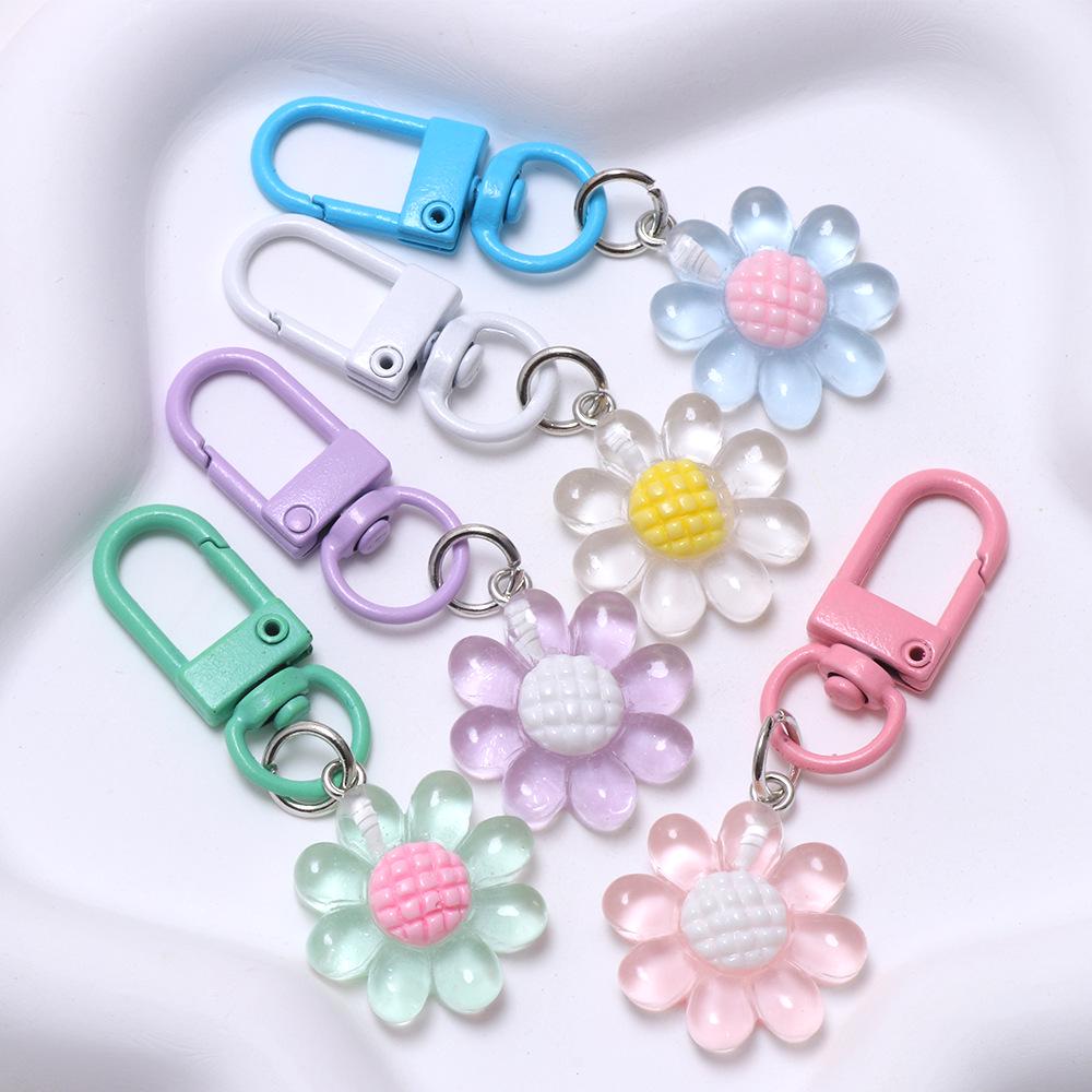 Mini Flower Keychain: Cute Resin Floral Charm Keyring, Ideal for Gifts and Bag Decoration
