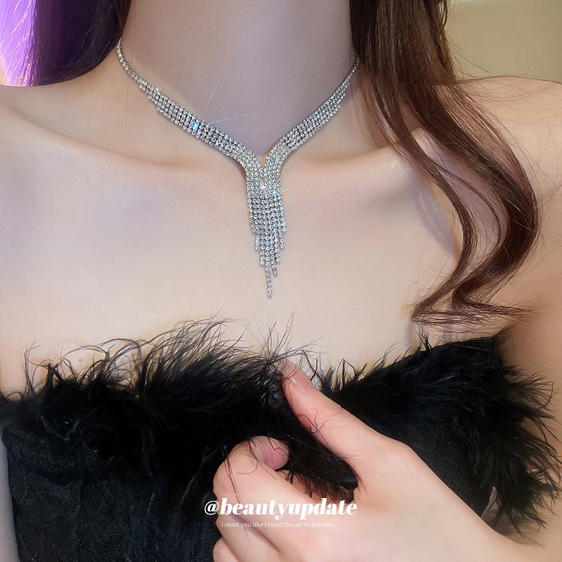 Exquisite Rhinestone Teardrop Tassel Necklace & Earrings Set - European & American Light Luxury Clavicle Chain for Women