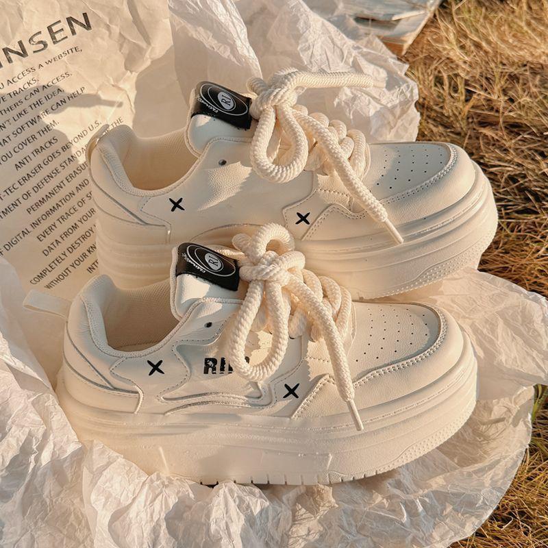 Thick-soled heightening little white shoes women's 2025 new spring versatile niche milk fufu student board shoes casual sports shoes