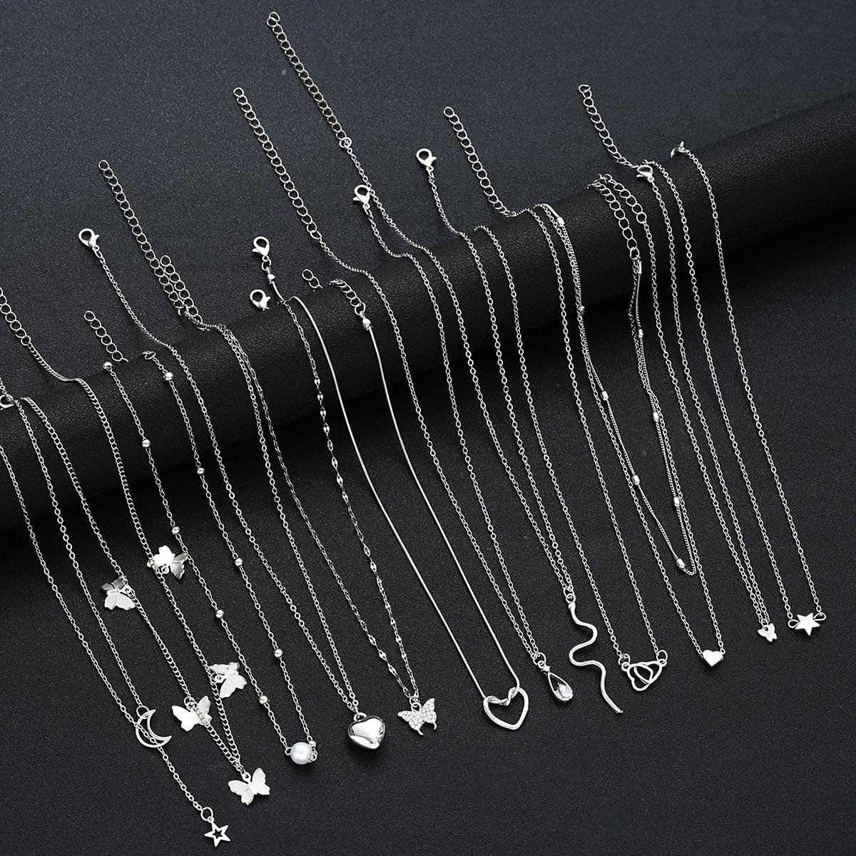 

12 Pcs Heart Pendant Necklaces Set for Women Simple Butterfly Star Moon Heart Design Pearl Necklace Daily Vacation Wear Jewelry