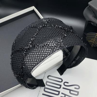 Jarní/Letní Černá Síťovaná Čelenka pro Ženy Extra Široká Vlasová Čelenka Křížový Design Elegantní a Módní Vlasové Pásky Lesklá Kostka