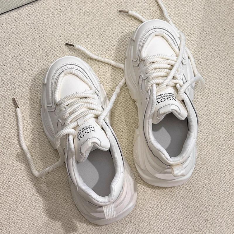 Thick-soled Dad Shoes Women's Autumn New Leather Surface Breathable Small Man Showing Feet Small Casual Sports Shoes Women's Trend