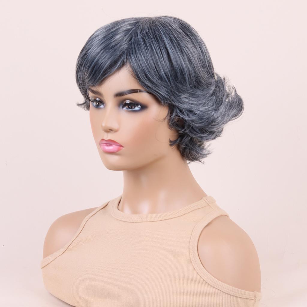Damenmode Synthetische Flauschige Perücken mit Seitenscheitel Damen Kurze Lockige Schwarz Graue Haare Hochtemperaturfaser Perücken