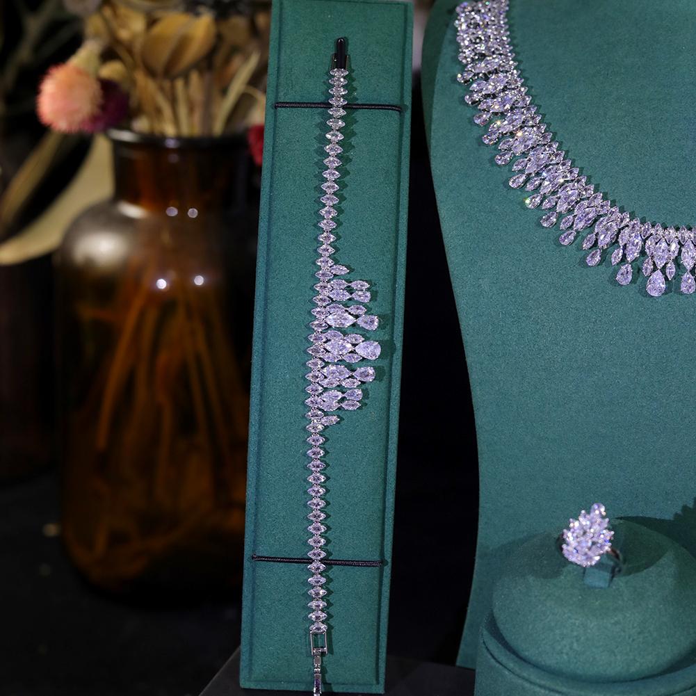 Neuer Eingang Zirkonia Halskette und Ohrringe Brautschmuck-Set für Damen Abschlussball Hochzeit Party Zubehör