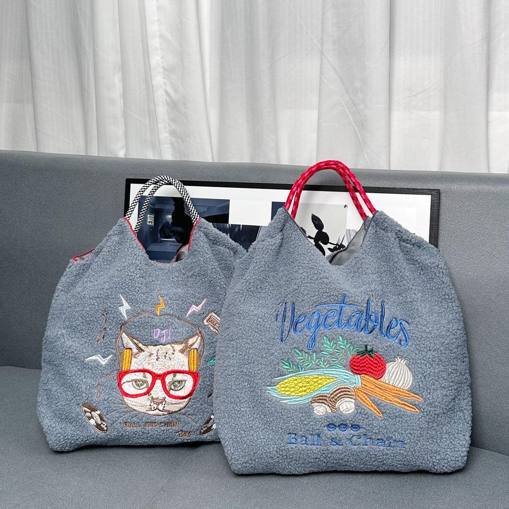 

Экологичная японская вышитая плюшевая зимняя сумка через плечо Medium [Excluding Shoulder Strap]