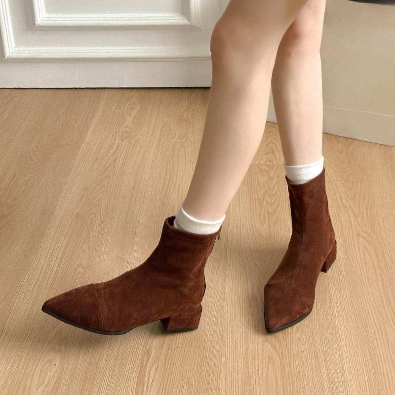 French Retro  Ankle Boots for Women 2026 Autumn New Style Pointed Toe Rear Zipper Design Thick Heel Ankle Boots Sizes