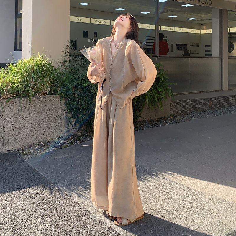 

New Chinese Style National Style Suit Women s 2025 Summer Elegant Light Shirt Loose Pants Cool Relaxed Feeling Two-piece Set Shirt + Loose pants XXL (within 72.50kg)