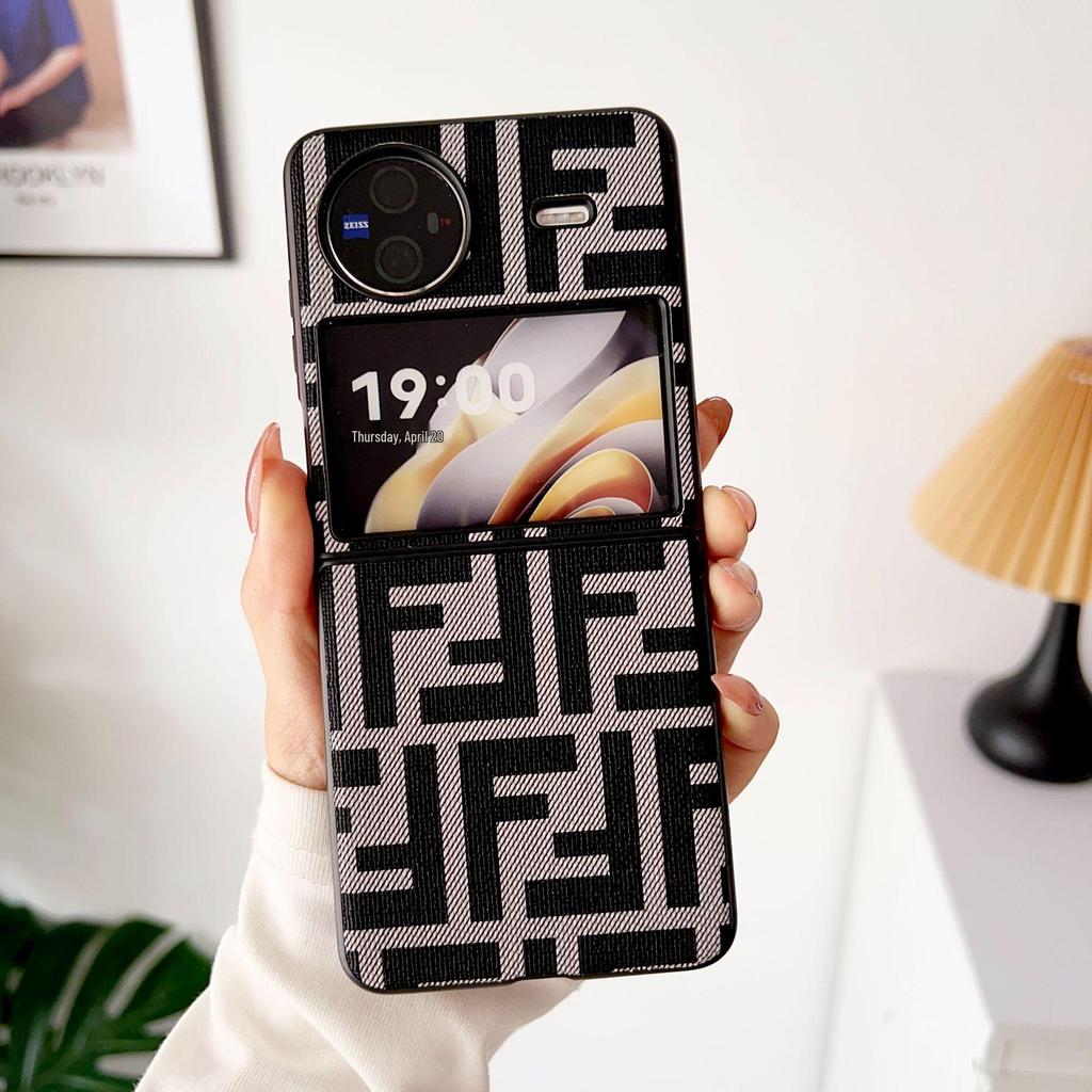 Samsung Z Flip7 Leather Texture Protective Case for ZFlip6/ZFlip5 - Stylish Dual-Section Design