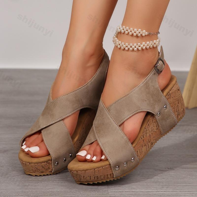 Fashion Women's Sandals 2025 Summer New Wedges Fashion Peep Toe Sandals Women Buckle Strap Platform Rivet High Heels Sandalias De Mujer