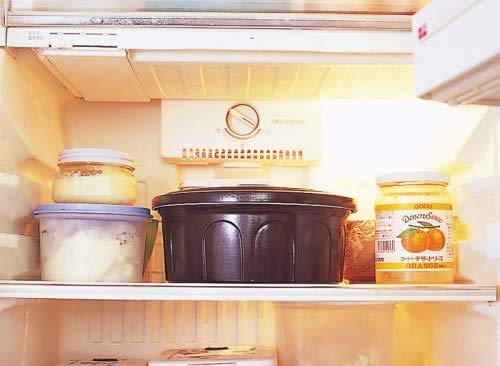 [Amazon Exclusive Brand] Chateau d'Or Rice Storage Container, Far-Infrared Ceramic, 3-cup capacity, Made in Japan (Black)