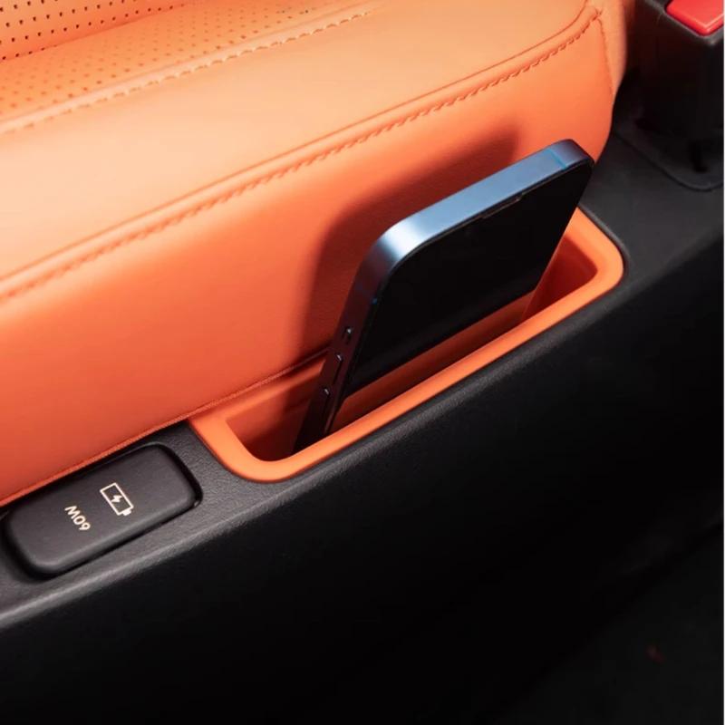 For Lynk&Co 900 Second Row Seat Side Silicone Pad Car Mounted Storage Box Car Interior Decoration Modified Supplies Accessories