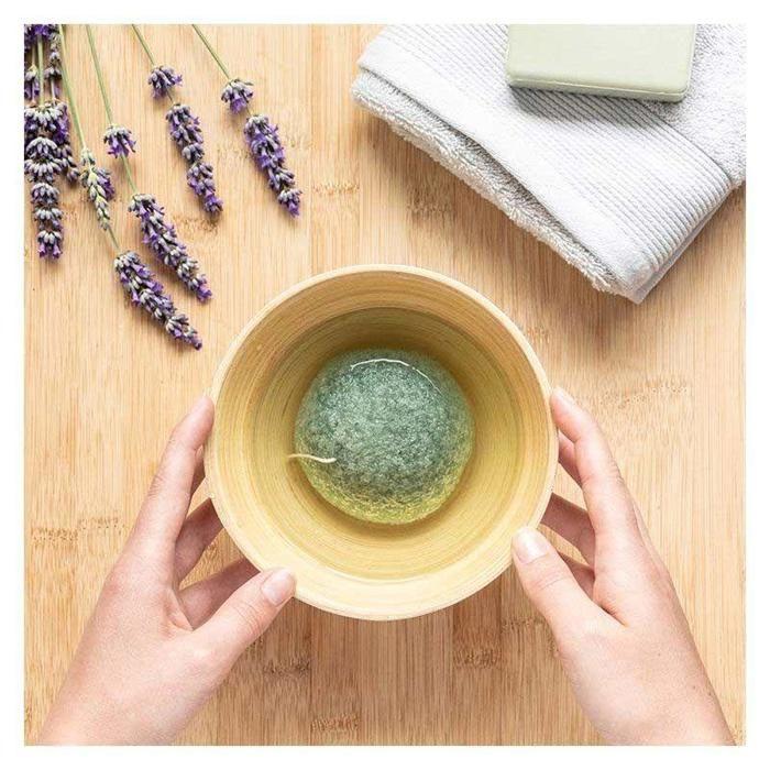 Éponge Konjac - AROMANDISE - Argile verte - Thé vert - Exfoliation douce - 100% naturelle