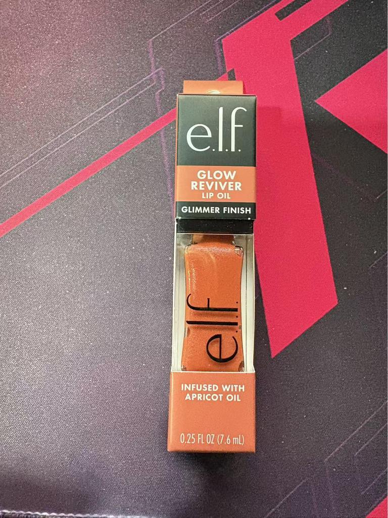 Elf Power Grip Lipgloss: Feuchtigkeitsspendend, Nicht klebrig, Helle Farbe, Langanhaltend, Transferfest, und Nicht austrocknend