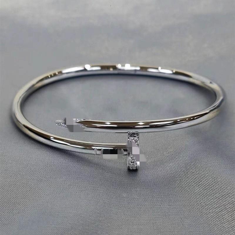2026 klassisches Rautenmuster Vollbohrer Armband Damen leicht luxuriös High-End breit und schmal vergoldet 18K Diamant Partnerarmband