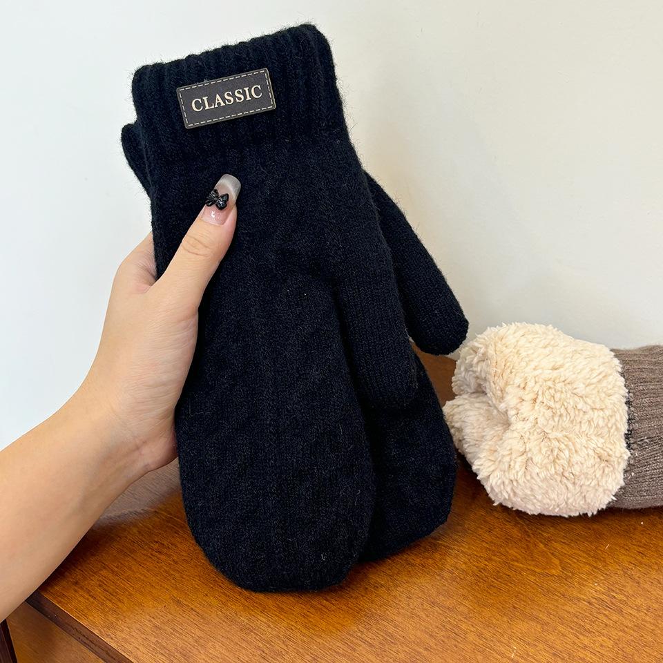 

Мужские ветрозащитные вязаные теплые перчатки Double layer fleece thickened чёрный